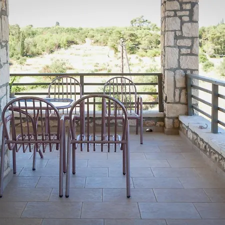 Fterini Sterna & Alletri Appartement