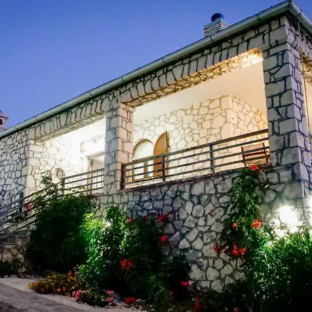 Fterini Sterna & Alletri דירה *