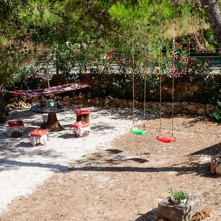 Fterini Sterna & Alletri דירה